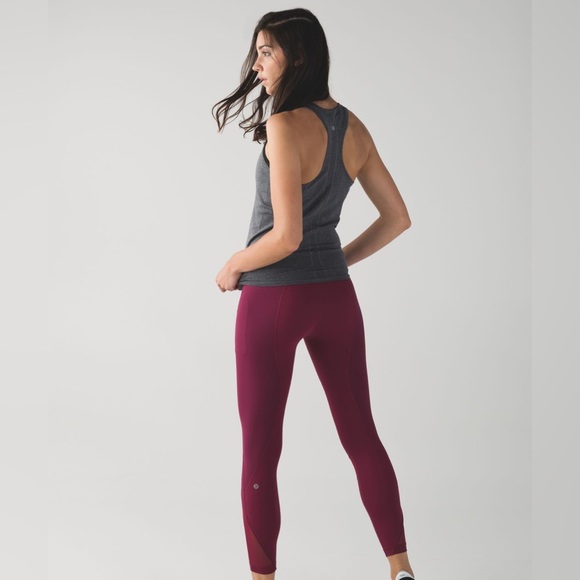 Lululemon RARE inspire tight II (mesh) size 4 - Picture 5 of 9